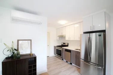 Sold by SunAmerica Realty Group Inc (DO NOT USE)