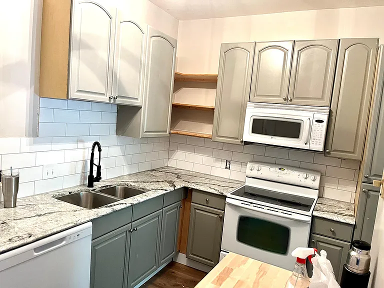1116 Rutger St #B — Photo 5