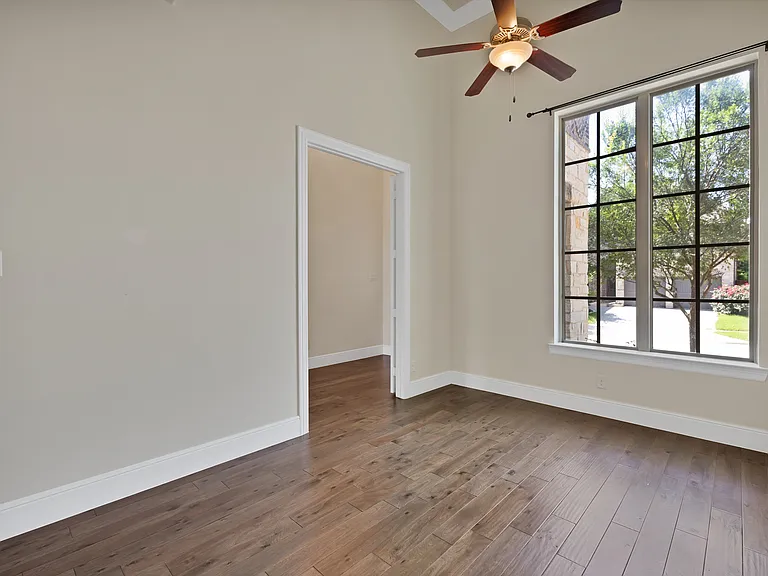 2600 Fairhill Ln — Photo 25