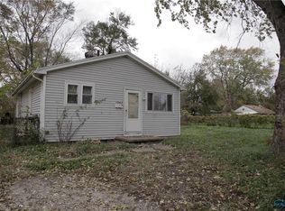1542 Carlyle St, Toledo, OH 43605
