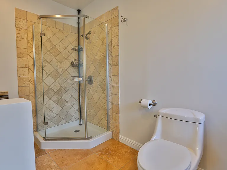 4835 Cliffside Dr — Photo 45