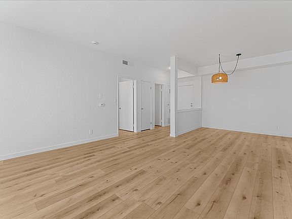4th image of 1175 E Ocean Blvd Unit 303