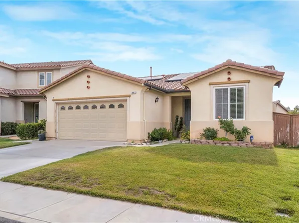 984 Queen Annes Ln, Beaumont, CA 92223