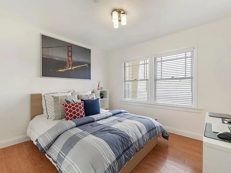 945 Marion Way — Photo 11