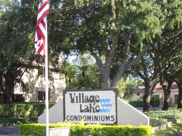 850 Village Lake Ter N APT 202, Saint Petersburg, FL 33716