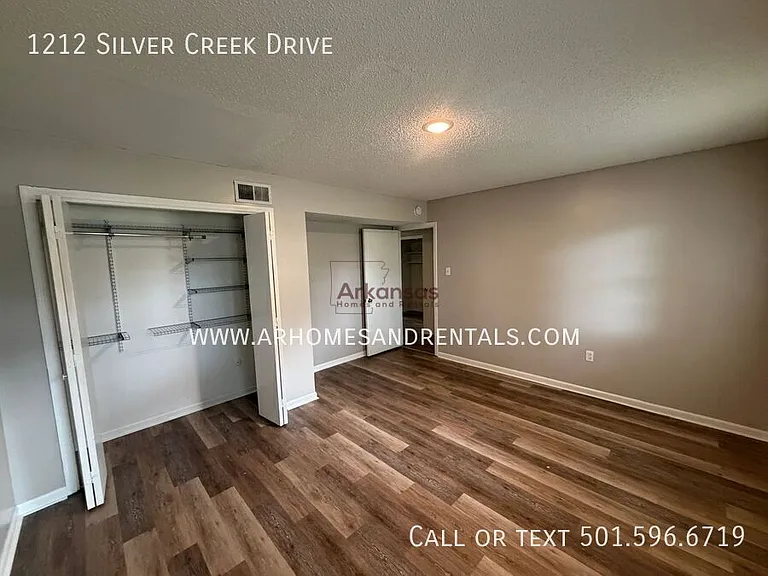 1212 Silver Creek Dr — Photo 15