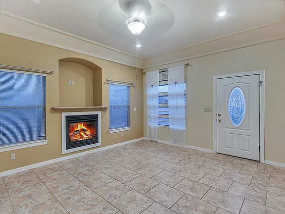 2nd image of 4118 Skyline Ave