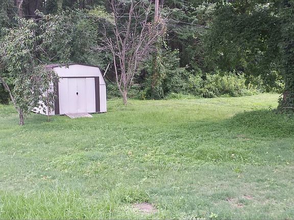 2nd image of 104 Sanford Dr