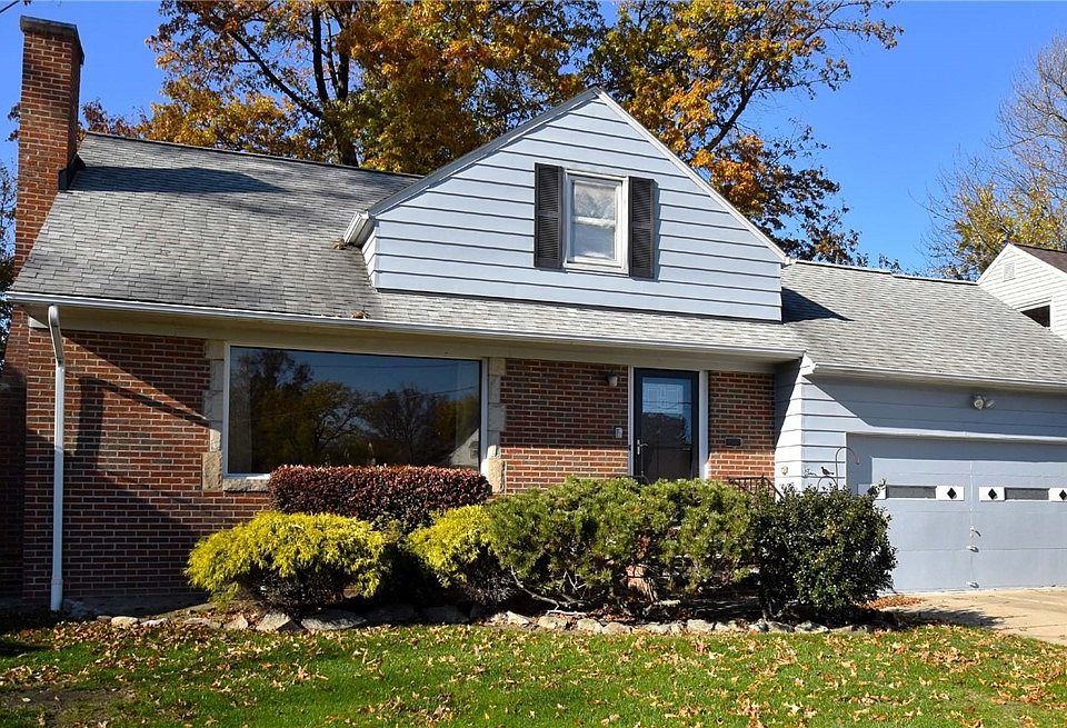 1st image of 392 Halle Dr