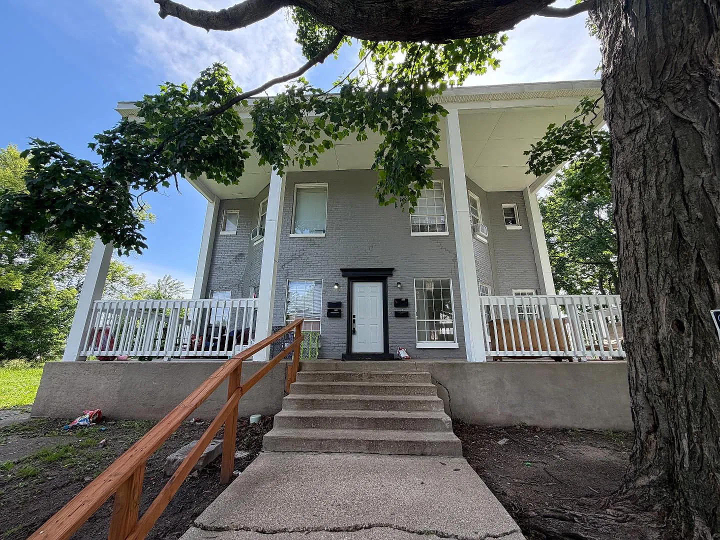 1107 N 4th St - 4 — Photo 1