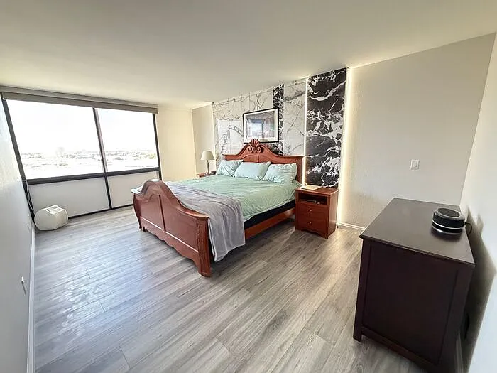 205 E Harmon Ave #1010 — Photo 4