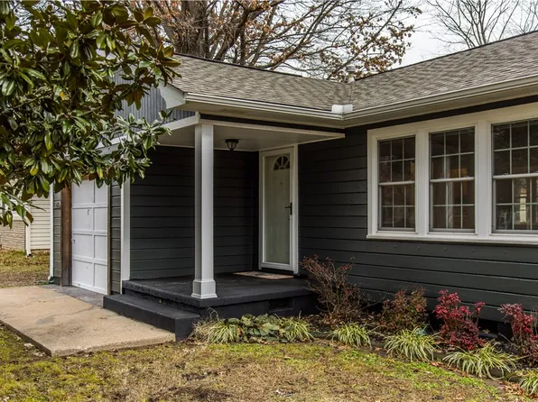315 S Seward St, Siloam Springs, AR 72761