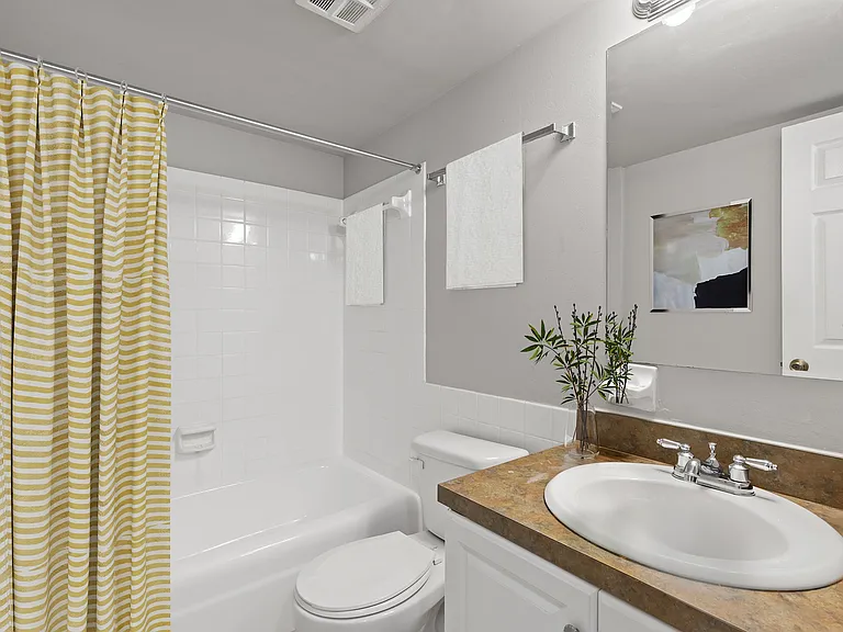 Bathroom with Shower/Tub