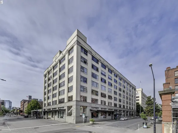 1314 NW Irving St APT 504, Portland, OR 97209