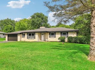 W215N10170 Hickory Dr, Colgate, WI 53017