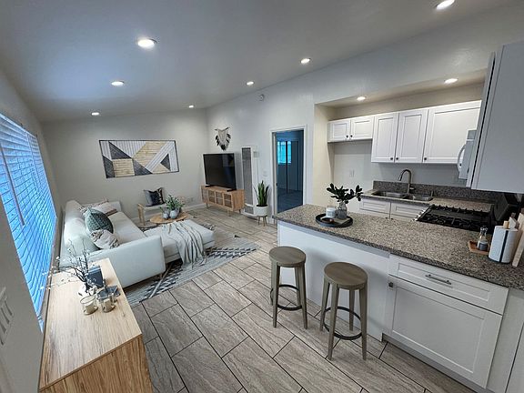 4th image of 2720-2746 Pierpont Blvd #2726