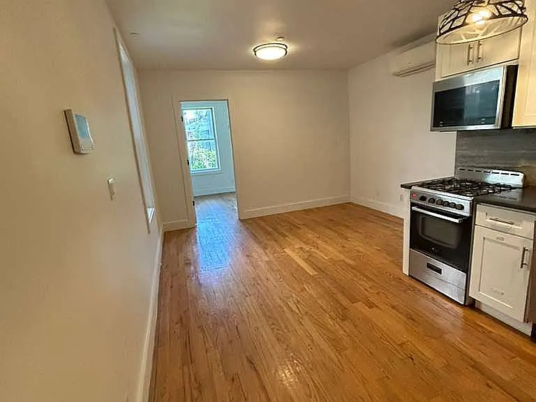 363 Neptune Ave #1A — Photo 5