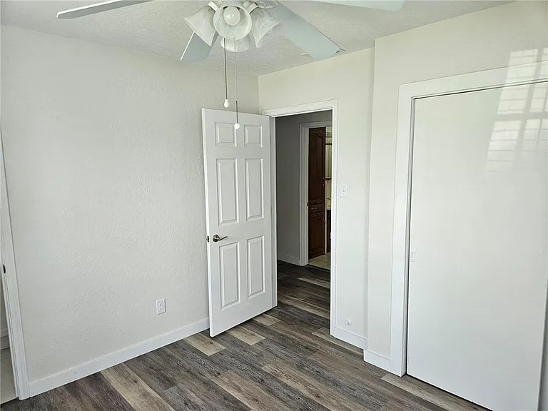 115 Holly Dr — Photo 9