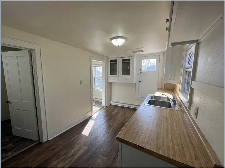 173 N Monroe St #3 — Photo 4