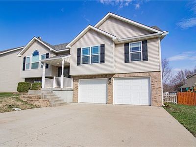 1321 Fawn Ln, Warrensburg, MO, 64093