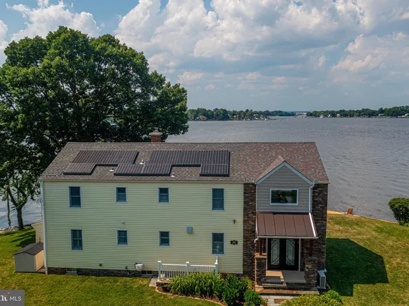 2334 Martin Dr, Baltimore, MD 21221