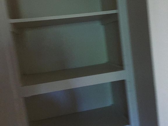 4th image of 518 S Columbus Ave