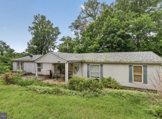 1298 Walnut Shell Dr, Vinton, VA 24179