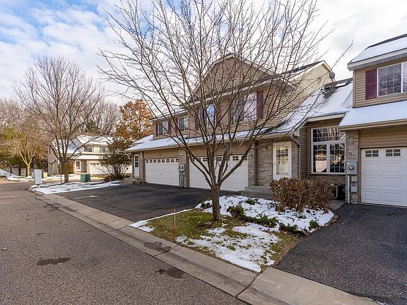 3rd image of 1335 Council Oaks Dr NE