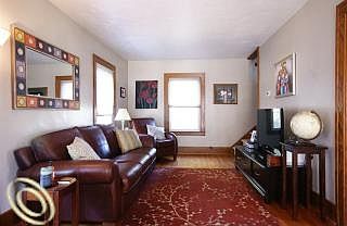 4th image of 437 E Kenilworth Ave