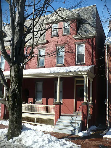 417 W Walnut St #2R Photo 1
