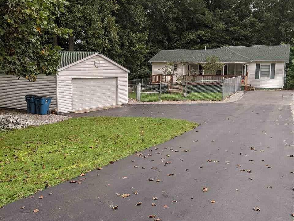 1st image of 410 Osage Ct