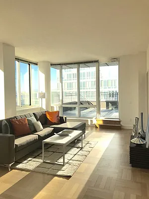 Rented by Windsor Property Management | media 18