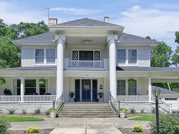 1118 N Hopson St, Sherman, TX 75092