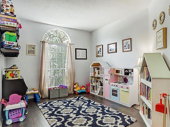 5th image of 3210 Fair Falls Dr