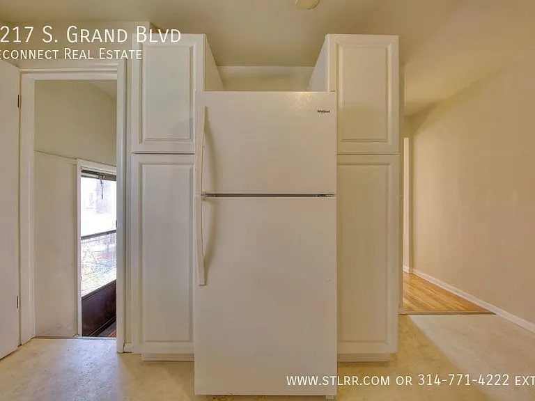5217 S Grand Blvd — Photo 8