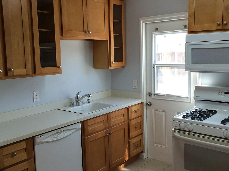 1st image of 1755 Hester Ave #3