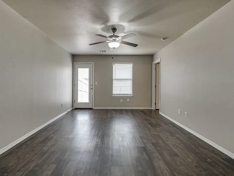 2149 Buena Vida Ln — Photo 6