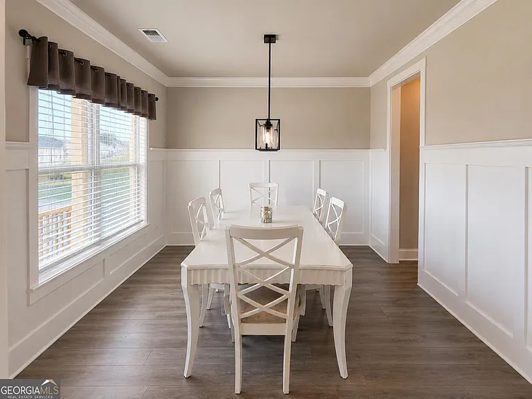 543 Calgary Downs Dr — Photo 4