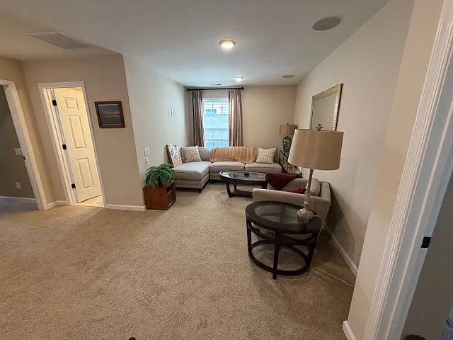 528 Kerry Ct — Photo 14