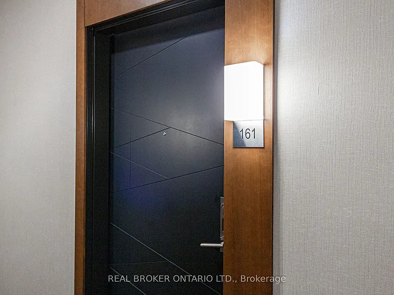 1575 Lakeshore Rd W #161 — Photo 5