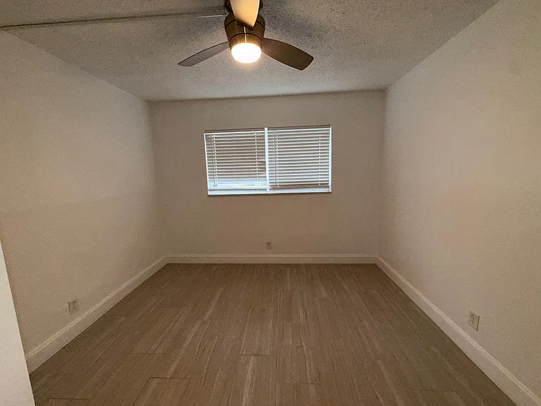 10120 NW 36 St Coral Springs, FL 33065 — Photo 6