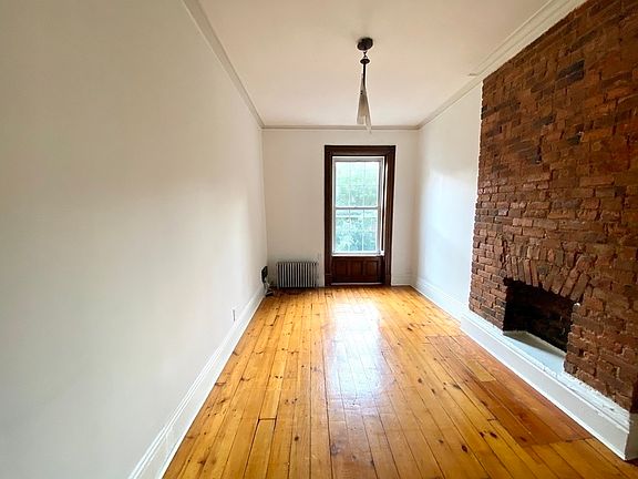 3rd image of 214 Saint James Pl #4A