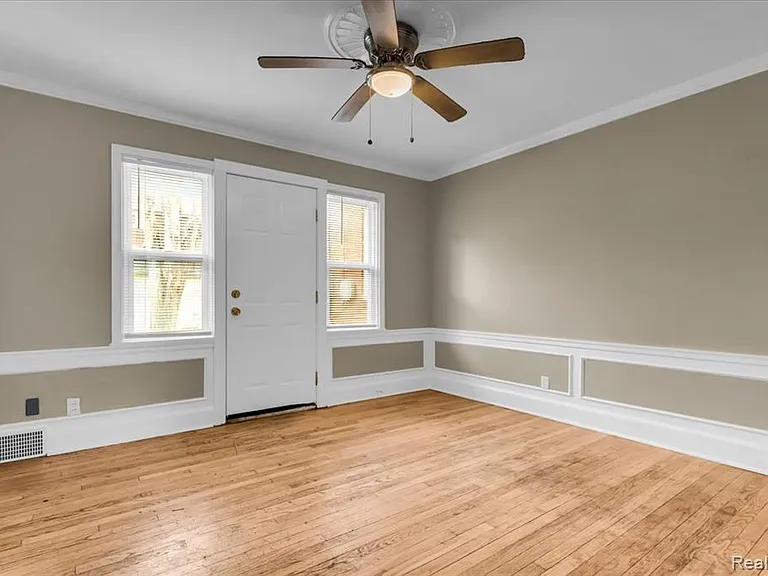 3463 Santa Maria Ave — Photo 8