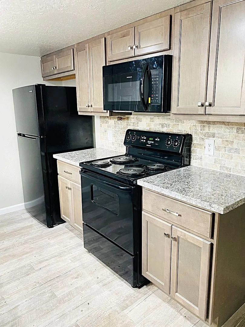 2700 N 16th St #29, Beaumont, TX 77703 — Photo 3