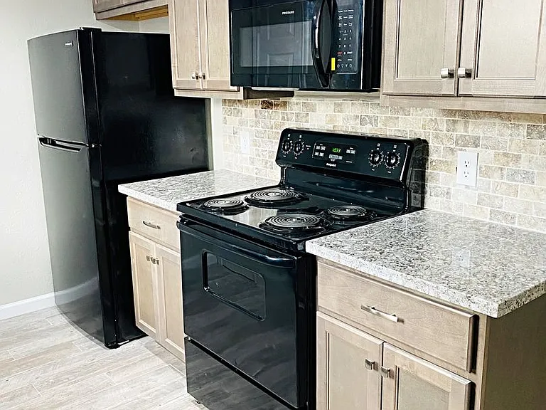 2700 N 16th St #29 — Photo 3