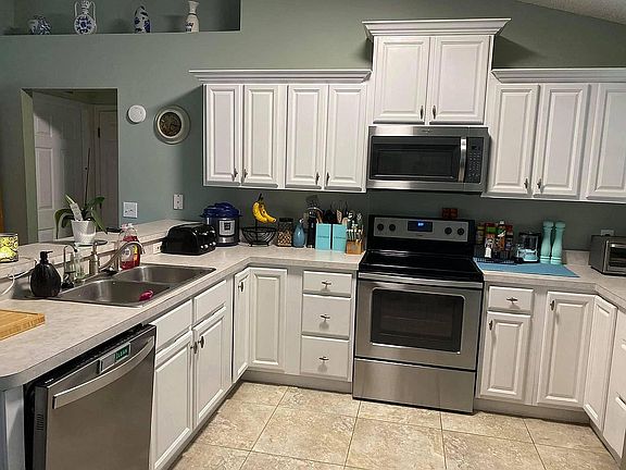 2nd image of 271 Greenway Ave NE