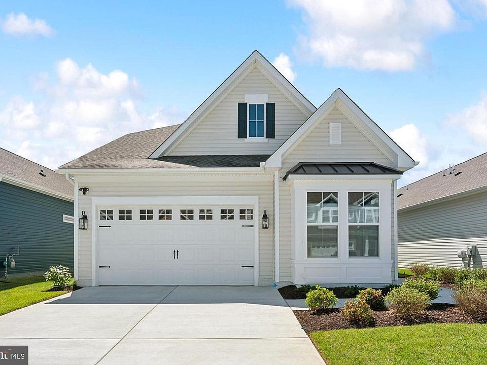 1st image of 255 Redstart Dr