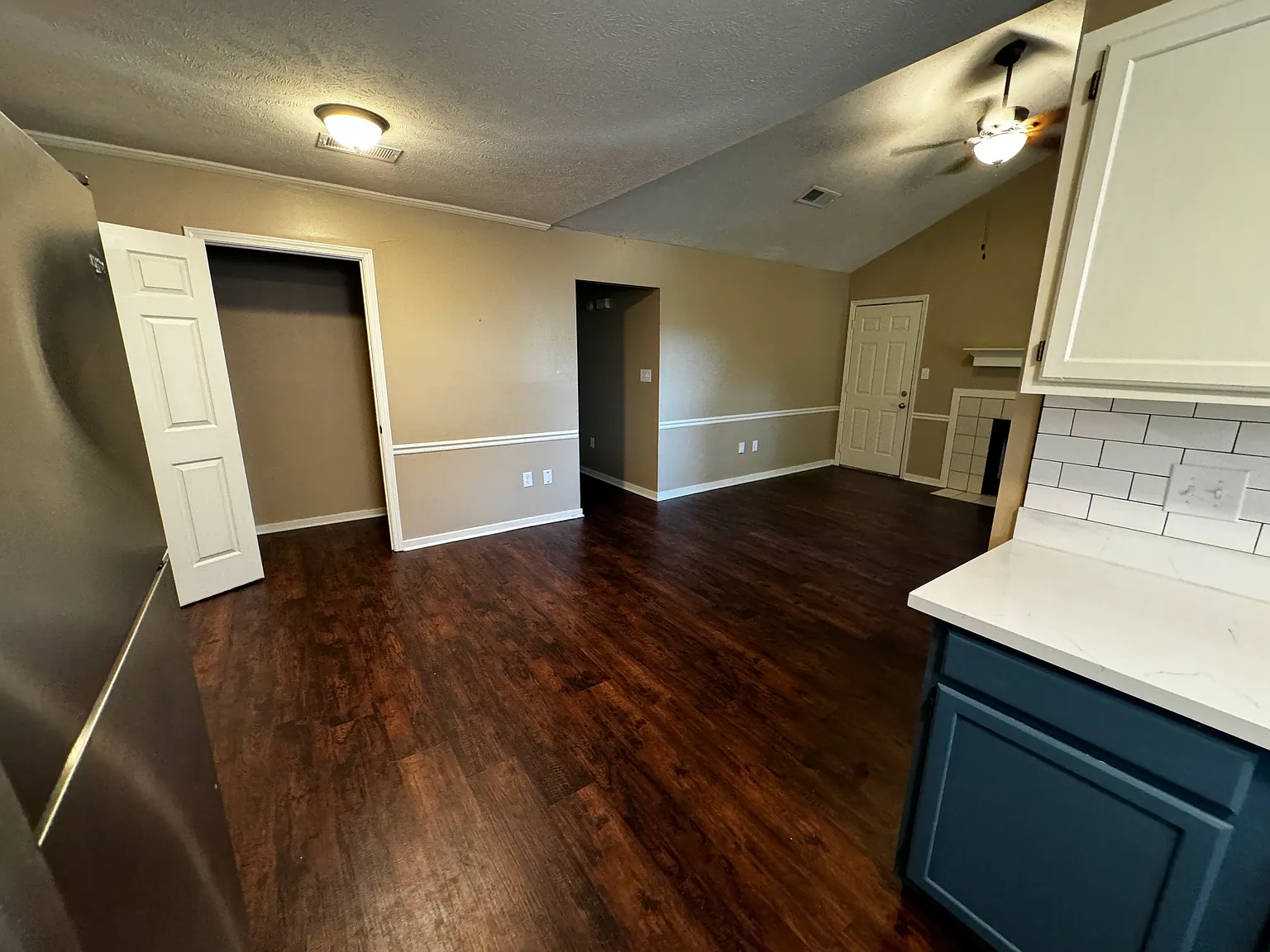 3 bed, 1100 sqft, $1,550 — Photo 3