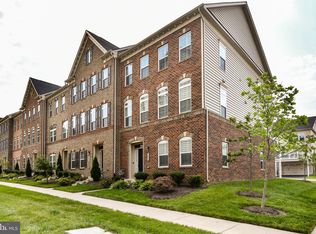 7089 Darbey Knoll Dr, Gainesville, VA 20155