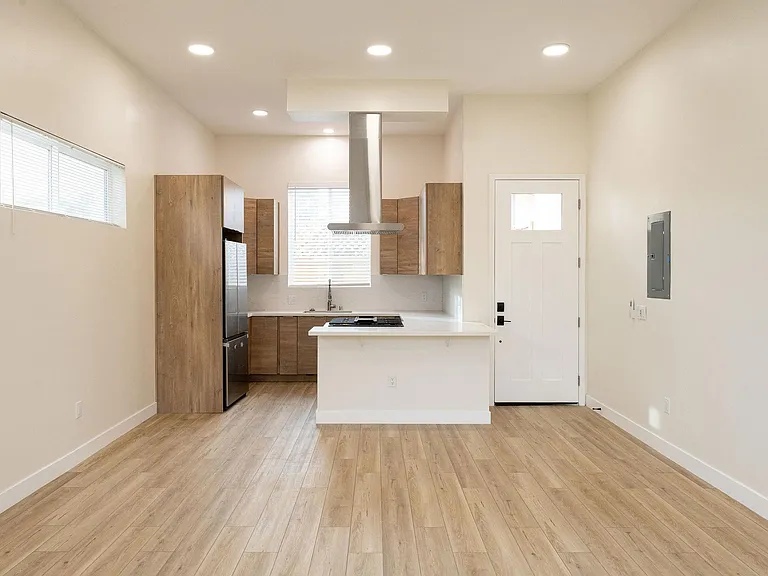 spacious kitchen with lots of storage